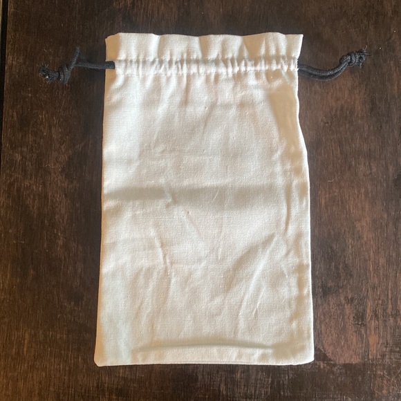Mejuri dust bag - Picture 2 of 2
